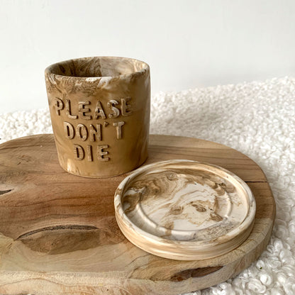 Cache-pot marbre fait à la main Iris "Please don't Die" avec soucoupe Beige et blanc